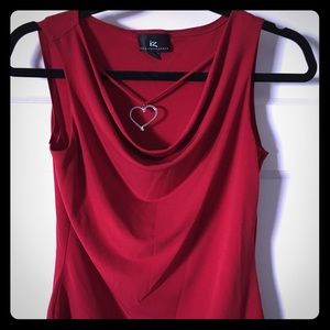 Cute red sleeveless top, M